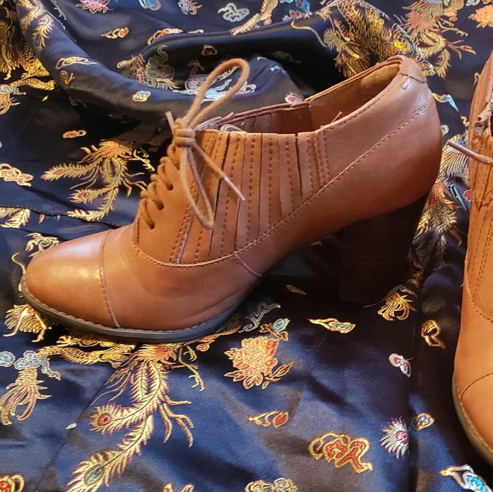 Clark's Heeled Boots